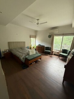 5 BHK + Servant Room Apartment For Sale in Vasant Kunj
