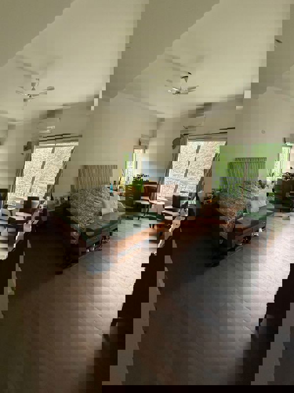 5 BHK + Servant Room Apartment For Sale in Vasant Kunj