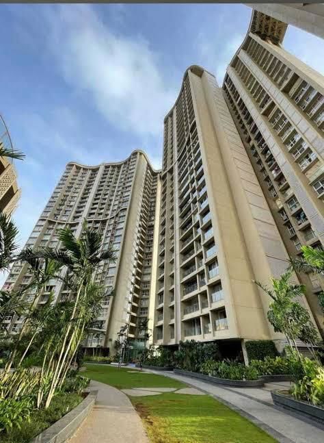 3 BHK + Pooja Room 1350 Sq.Ft. Apartment in Runwal Elegante