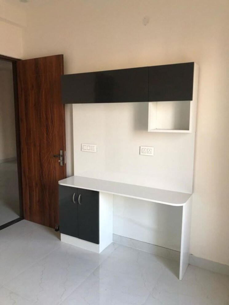 Room, dhakoli 3 Bedroom 122 Sq.Yd. Builder Floor In Dhakoli Zirakpur 9855267