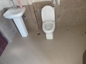 Bathroom in 2 BHK Apartment at Omaxe City – for Rent