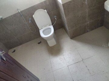 Bathroom in 2 BHK Apartment at Omaxe City – for Rent
