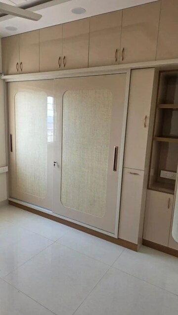 Room in 2 BHK Apartment at My Home Sayuk, Tellapur – for Rent