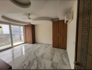 Bedroom in 3 BHK Builder Floor at Sector 46 – for Rent