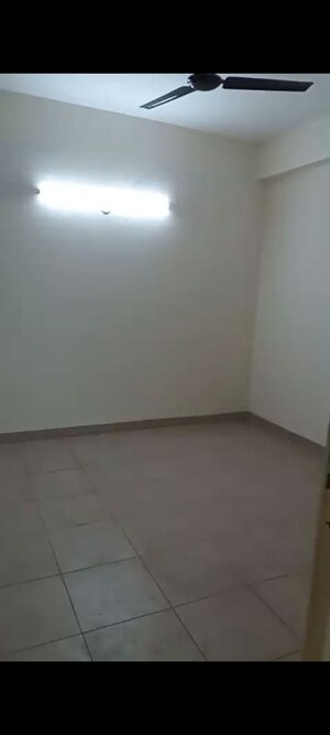 1 BHK Apartment For Rent in Wave City, Wave City