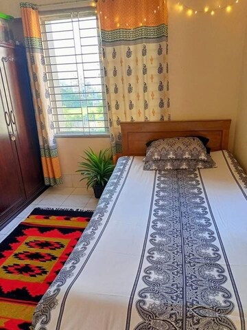  Pg For Rent in Vineet Khand