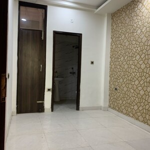 Room in 2 BHK Builder Floor at Vasundhara Sector 13 – for Rent