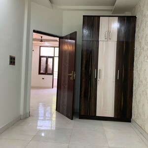 Room in 2 BHK Builder Floor at Vasundhara Sector 13 – for Rent