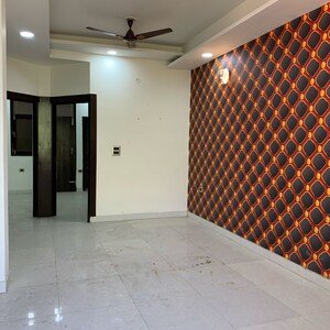 Room in 2 BHK Builder Floor at Vasundhara Sector 13 – for Rent