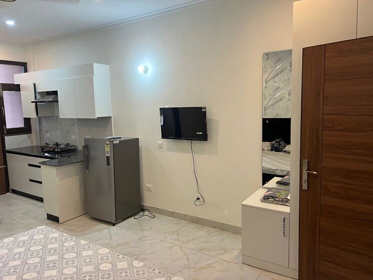 Living Room, pir machalla 3 Bedroom 2250 Sq.Ft. Apartment In Pir Machalla Zirakpur 9855334