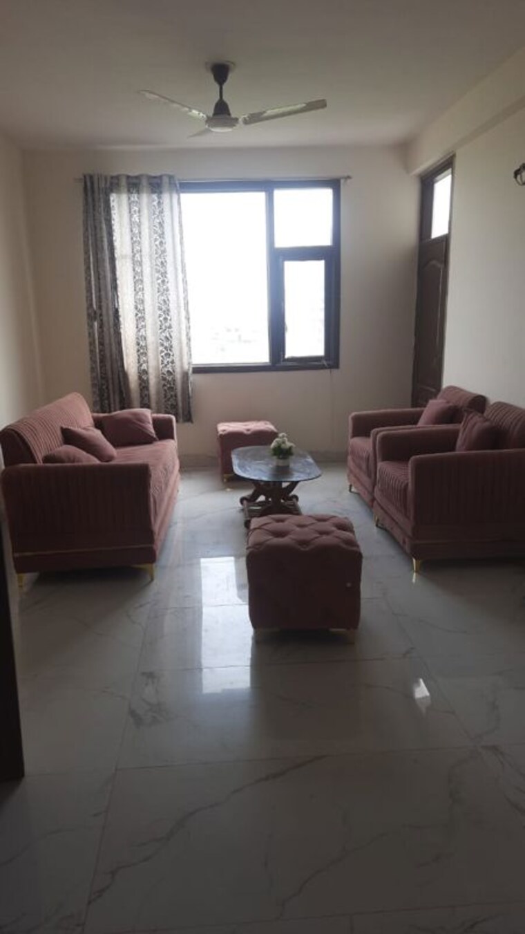 Living Room, pir machalla 3 Bedroom 2250 Sq.Ft. Apartment In Pir Machalla Zirakpur 9855334