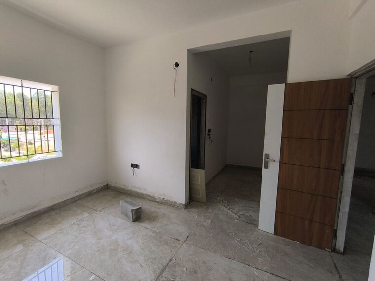 Room, yelahanka 3 Bedroom 1500 Sq.Ft. Apartment In Yelahanka Bangalore 9855350