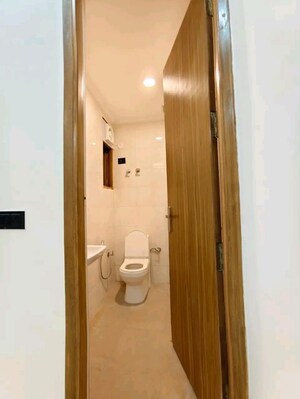 Bathroom in 1 BHK Apartment at Chattarpur – for Rent