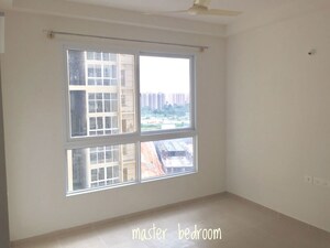 Room in 2.5 BHK Apartment at Bhartiya City, Thanisandra Main Road – for Rent