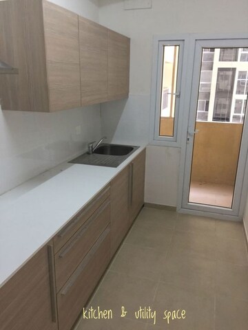 Room in 2.5 BHK Apartment at Bhartiya City, Thanisandra Main Road – for Rent