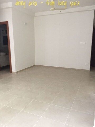 Room in 2.5 BHK Apartment at Bhartiya City, Thanisandra Main Road – for Rent