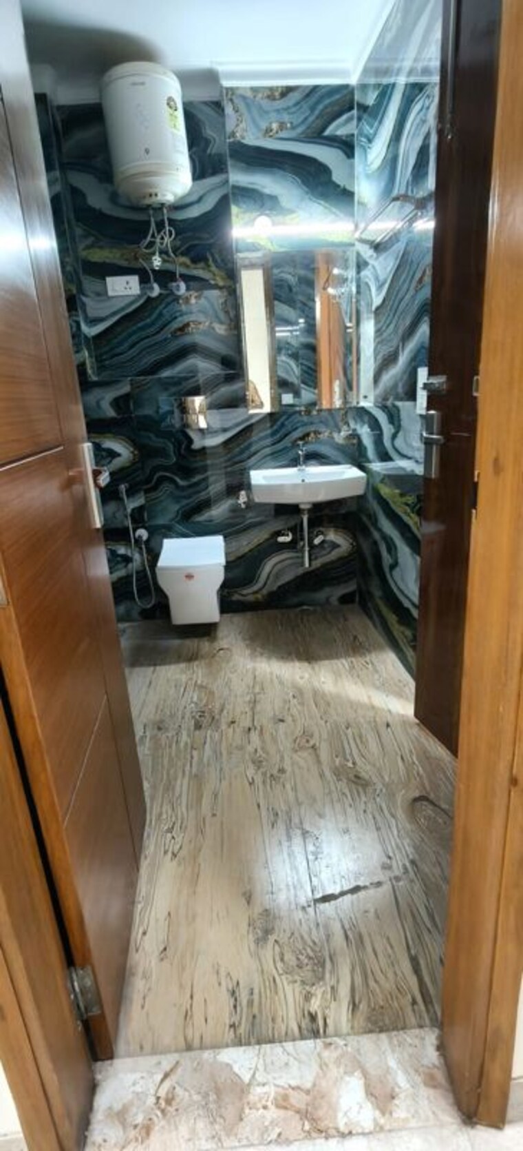 Bathroom, chattarpur 4 Bedroom 1650 Sq.Ft. Builder Floor In Chattarpur Delhi 9855396