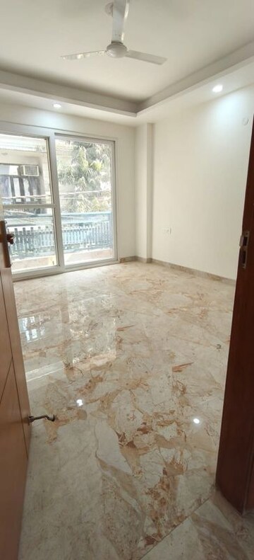 4 BHK Builder Floor For Rent in Chattarpur