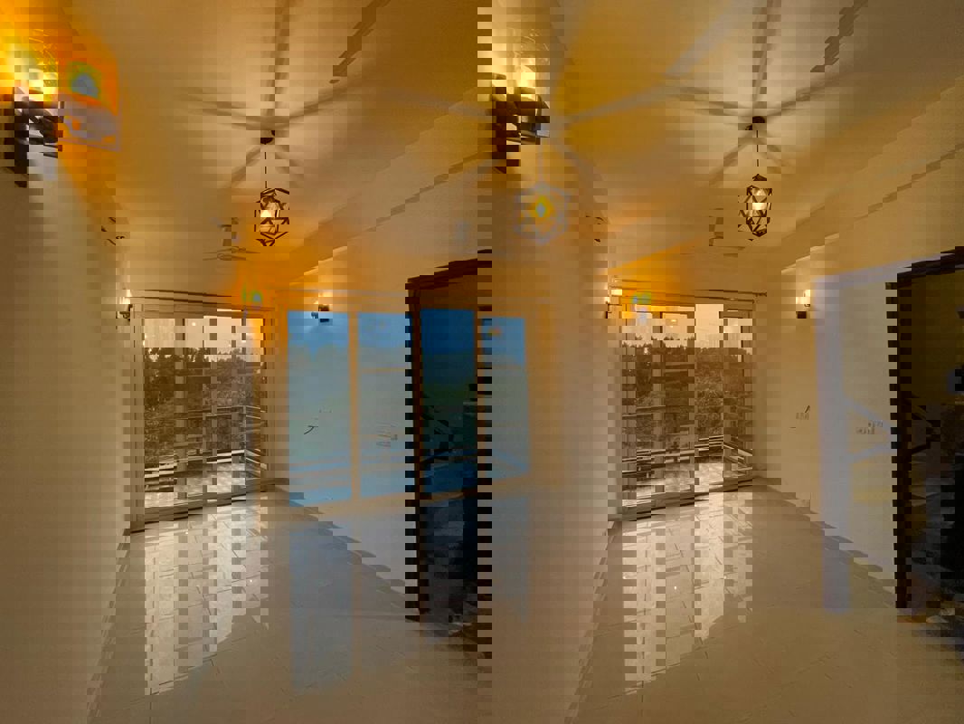 3 BHK + Pooja Room,Servant Room,Extra Room 2229 Sq.Ft. Builder Floor in BPTP Amstoria