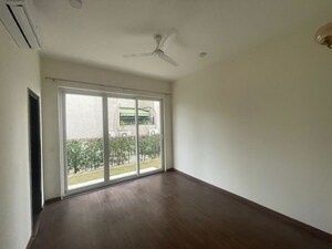 Room in 4 BHK Villa at BPTP Amstoria, Sector 102 – for Rent