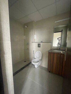 Bathroom in 4 BHK Villa at BPTP Amstoria, Sector 102 – for Rent