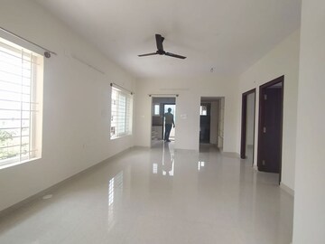 Room in 2 BHK Apartment at Jagadish Nagar – for Rent
