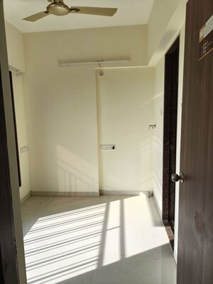 Bathroom in 1 RK Apartment at Vastu Darshan Heights, Dahisar West – for Rent