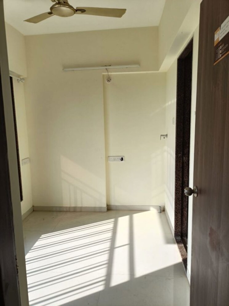 Bathroom, vastu-darshan-heights 1 RK 300 Sq.Ft. Apartment In Dahisar West Mumbai 9855427