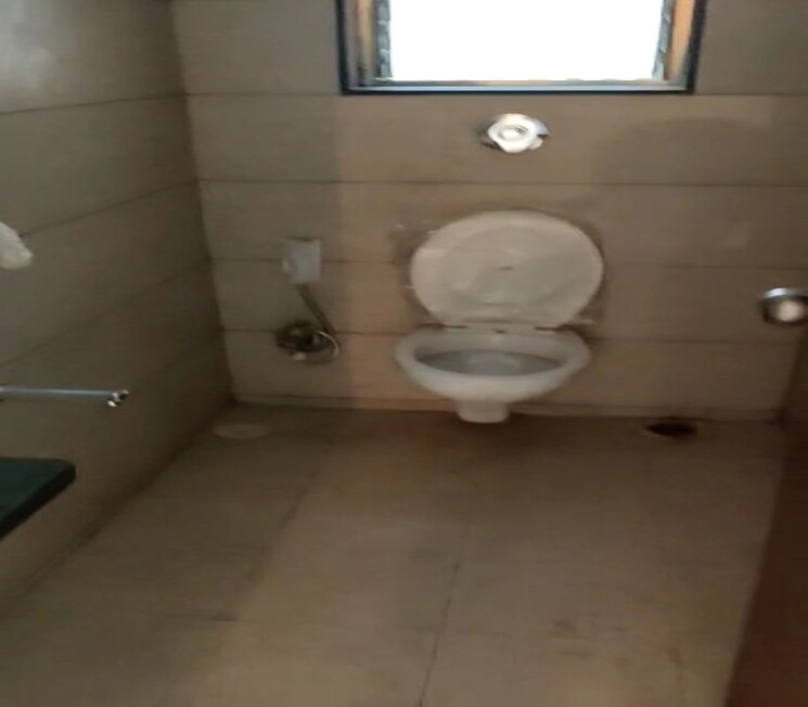 Bathroom, dadar east 2 Bedroom 750 Sq.Ft. Apartment In Dadar East Mumbai 9855428