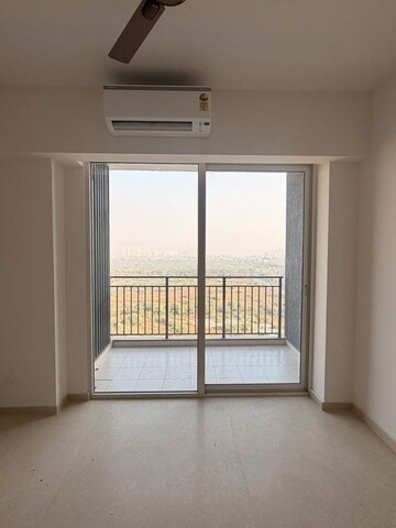 2 BHK Apartment For Rent in Godrej Woods, Sector 43