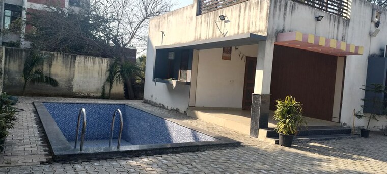 Exterior View, maruti kunj  1200 Sq.Yd. Plot In Maruti Kunj Gurgaon 9855442