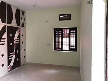 Room in 3 BHK Independent House at Nadergul – for Rent
