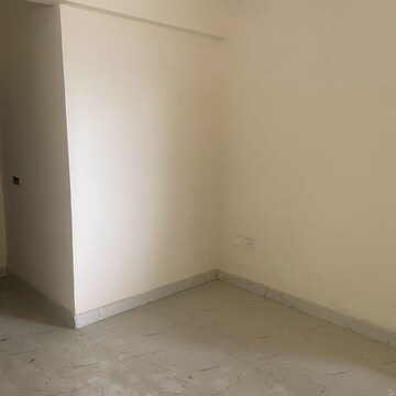 Room in 2 BHK Apartment at Pivotal Paradise, Sector 62 – for Rent