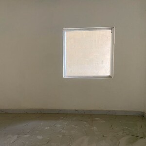 Room in 2 BHK Apartment at Pivotal Paradise, Sector 62 – for Rent