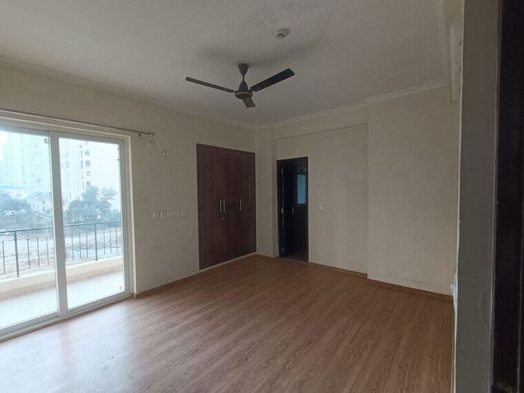 Room, amrapali-crystal-homes 3 Bedroom 1700 Sq.Ft. Apartment In Sector 76 Noida 9855444