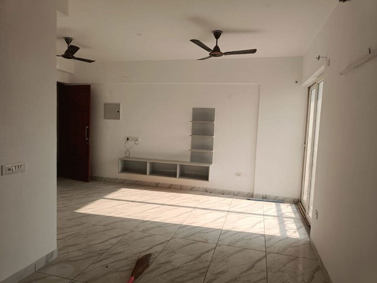 Bathroom, urbtech-hilston 3 Bedroom 1650 Sq.Ft. Apartment In Sector 79 Noida 9855453