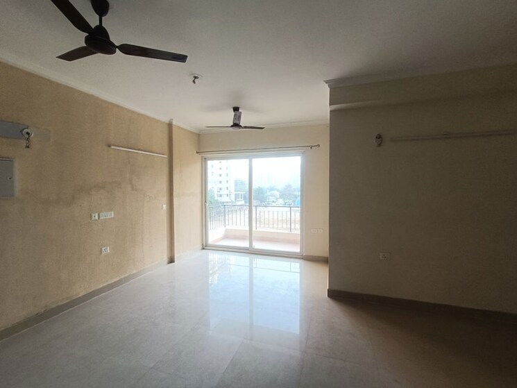 Room, amrapali-crystal-homes 2.5 Bedroom 1375 Sq.Ft. Apartment In Sector 76 Noida 9855465