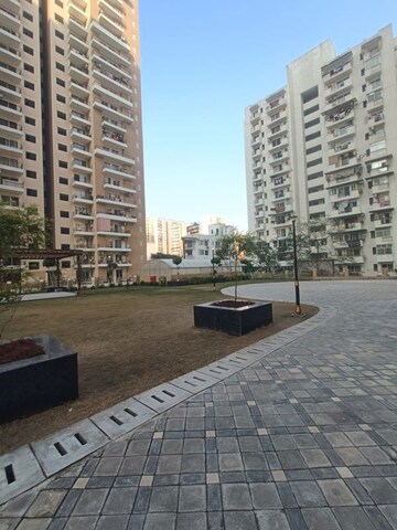 2.5 BHK Apartment – Exterior View View at Amrapali Crystal Homes, Sector 76 - for Rent