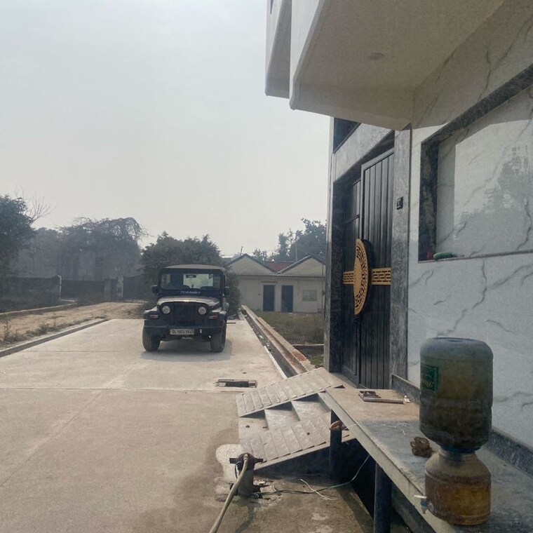 Exterior View, shahdara  50 Sq.Yd. Plot In Shahdara Delhi 9855473