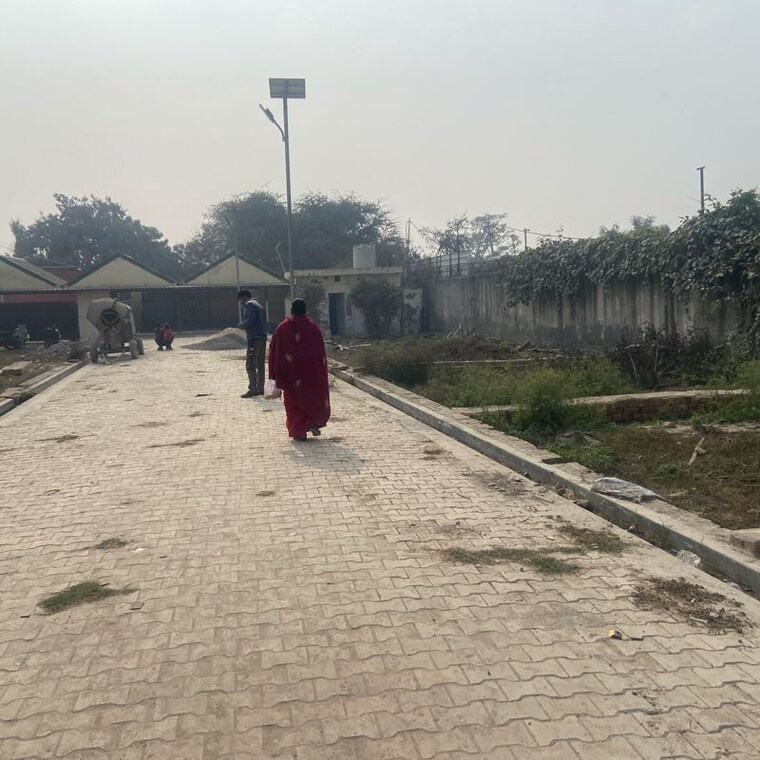 undefined, shahdara  50 Sq.Yd. Plot In Shahdara Delhi 9855473