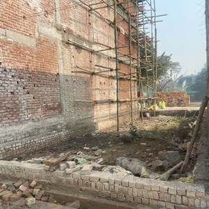  Plot – Exterior View View at Laxmi Nagar - for Sale