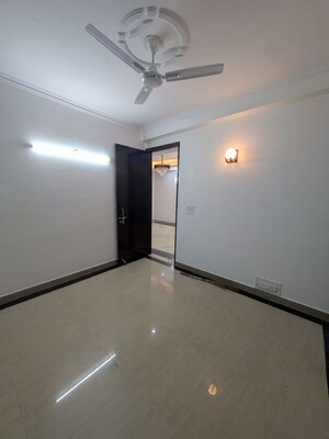 Room in 4 BHK Builder Floor at Vasant Vihar – for Sale