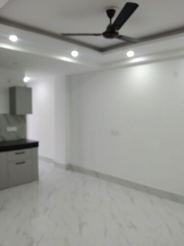 Room in 1 BHK Builder Floor at Saket – for Rent
