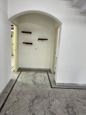 Building Lobby in 3.5 BHK Villa at DLF City Phase IV, Dlf Phase iv – for Rent