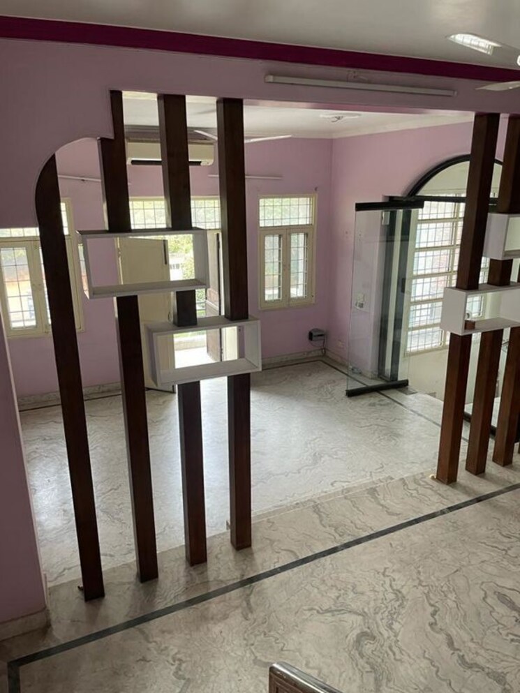 undefined, dlf-city-phase-iv 3.5 Bedroom 240 Sq.Yd. Villa In Dlf Phase iv Gurgaon 9855547