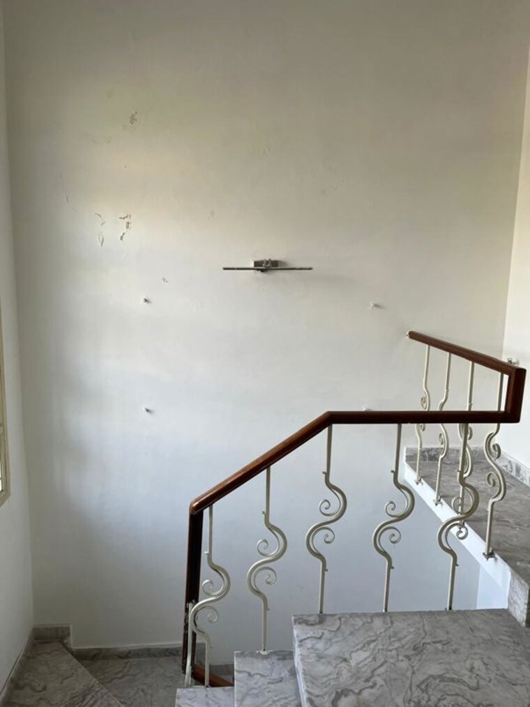 undefined, dlf-city-phase-iv 3.5 Bedroom 240 Sq.Yd. Villa In Dlf Phase iv Gurgaon 9855547