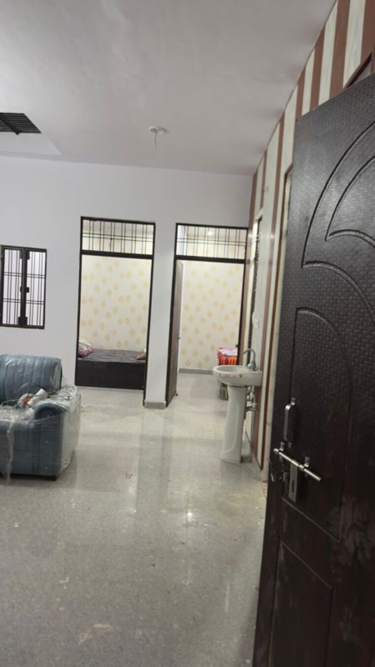 undefined, gomti nagar 3 Bedroom 1600 Sq.Ft. Villa In Gomti Nagar Lucknow 9855575