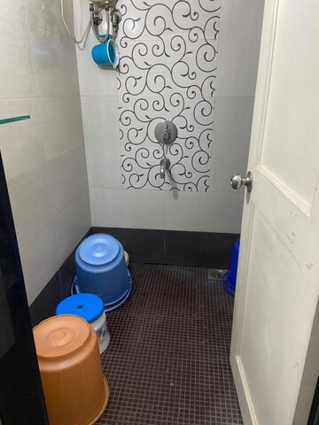 Bathroom in 1 BHK Apartment at Dosti Acres – for Rent