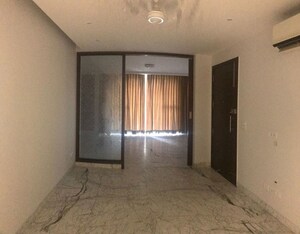 Room in 6+ BHK Independent House at Vasant Vihar – for Sale