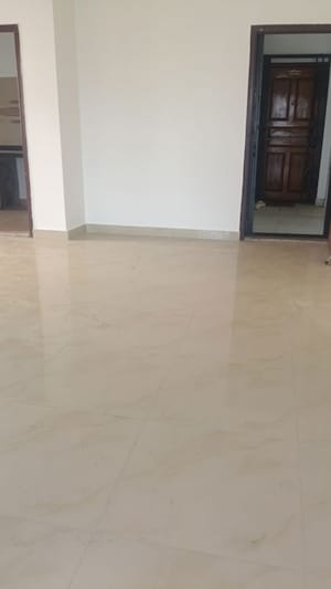 Room in 2 BHK Apartment at Kristi Villa, Chinar Park – for Rent